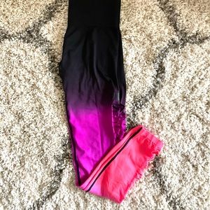 PINK💕—-Cool & Comfy ombré leggings